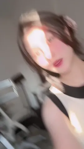 Bản tình ca về em 