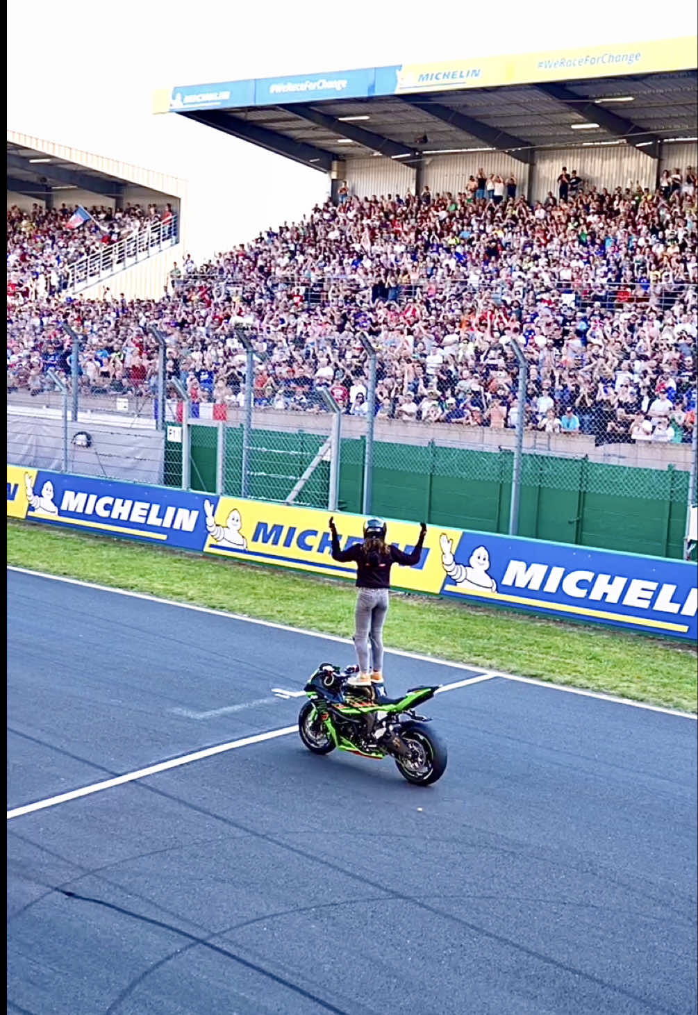 👏🏁