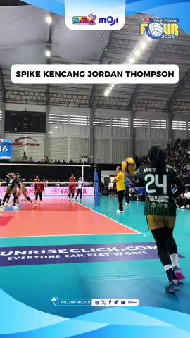 Spike kencang Thompson menyasar sisi kosong Ayo dukung tim favoritmu dan saksikan Final Four PLN Mobile Proliga 2025 17 April hingga 4 Mei 2025 Live & Exclusive di Moji, Vidio, Nex dan Voli TV #mojisijagovoli #mojisports #pInmobileproliga #proliga2025