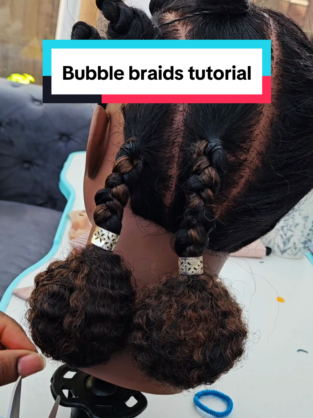 How to do bubble braids or pompom braids. #bubblebraidtutorial #bubblebraids #trendinghairstyles #hairstylesforblackgirls #naturalhairstyles #4chairstyles 