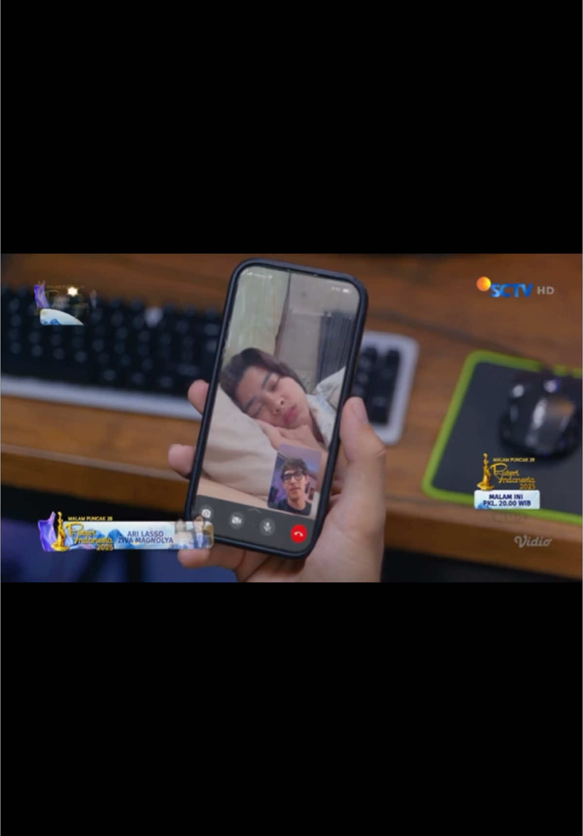 Aqeela ke tiduran nemanin harry kerja  Herry : kalau suatu hari nanti kamu sadar, aku nungguin kamu segini lamanya aku harap itu bukan di hari yang telat, sampi ketemu di mimpi kapten aqeela #fyppppppppppppppppppppppp #herry #aqeelacalista #harqeel #fyp 