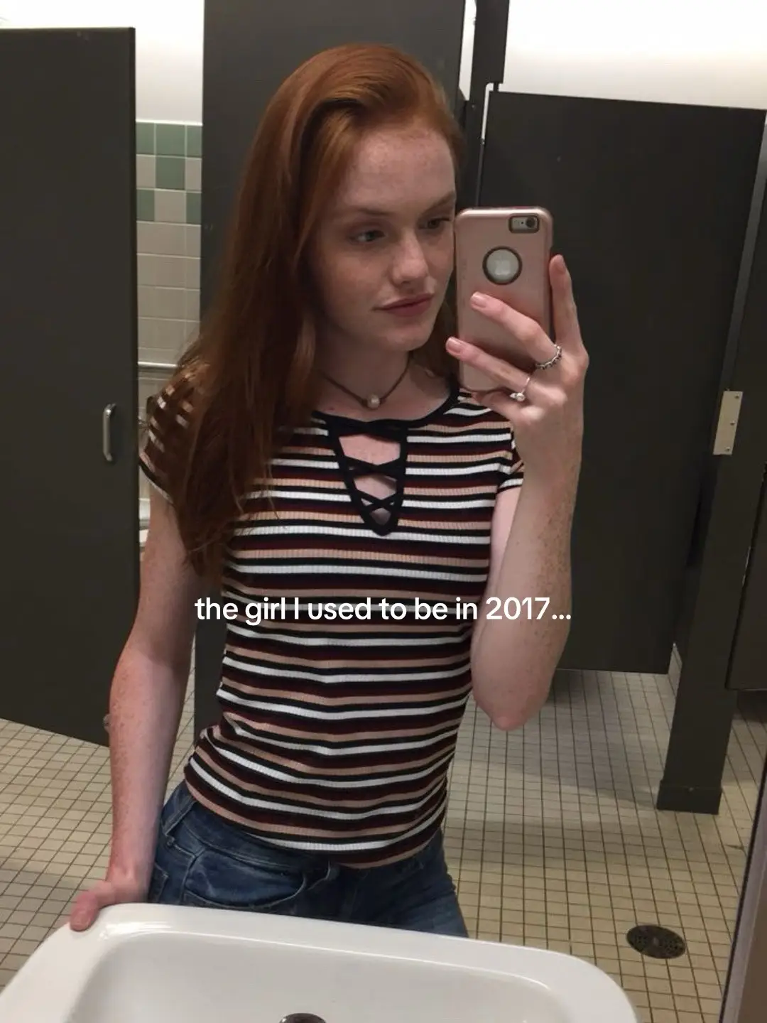 a victim of fashion trends in 2017 #thegirliusedtobe #girliusedtobein2017 