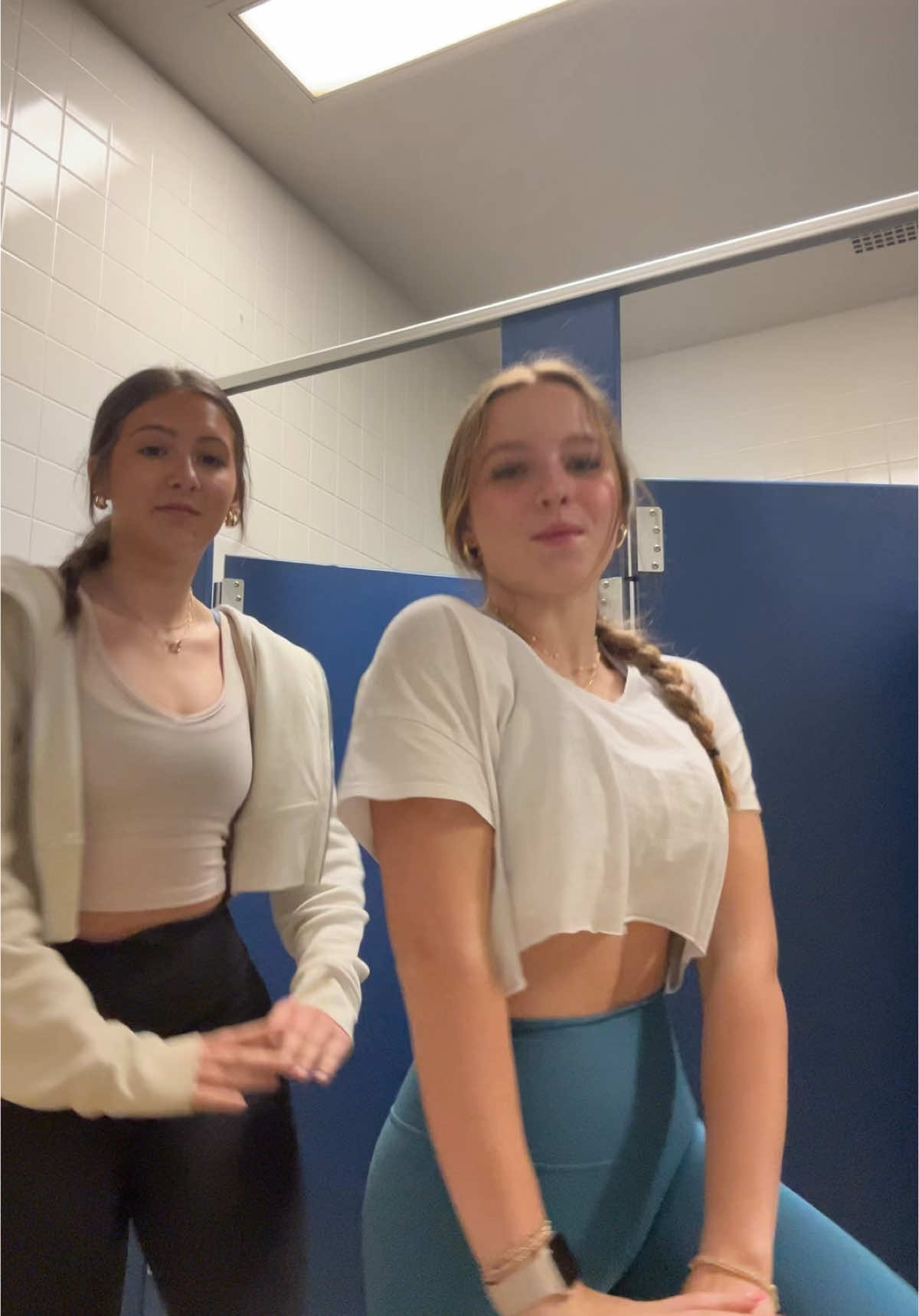 draft w pooks #imissher #foryoupage #twin #yuhhh #explorepage #foryou #dance #weatherwall #bathroom #school #fypp #goodnight #iphone #LearnOnTikTok #storytime #grwm 