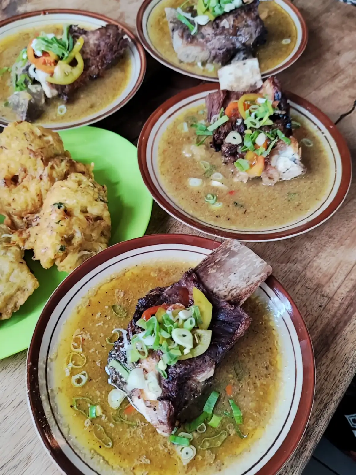 tombo kangen jajan khas pati pride, ada yang kangen?  #fyp #petis #patihits #patisakpore #petisjuragan #makananviral #makandipati #kulinerpatisukses #kulinerpati #petisigabakar 