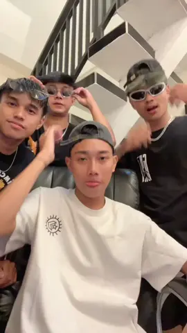 tidak ceta @na_jibs @rsslfmsyh_ @sultanmhsaa 