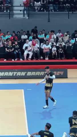 terbang mas boyy🦅 #voliindonesia #voliindo #proliga#boyarnez #voleybalplayer #voleyball #capcut #random 