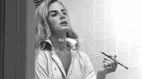 eu sou uma garota festeira. #fy #fyp #foryou #lanadelrey #lanadelreyunreleased #femcel #femalerage #girlhood #tumblr #aesthetic #mecore #song #tradução 