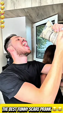 #prank #funny #funnypranks #viral #foryoupage #funnymoments #prankusa #prankusa #trending #scarepranks #tiktokusa 