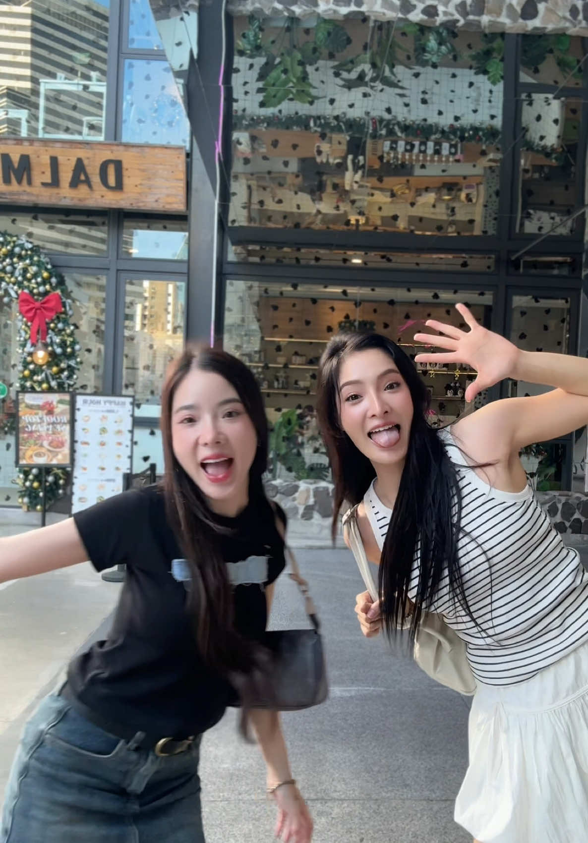 คืนนี้เจอกันนะค้าบบ @Donutpz99 (1.2m) 💕 #อายส์โดนัท #นางร้ายไทยแลนด์ #อายส์อมิตา #นางร้ายไทยแลนด์ss2 