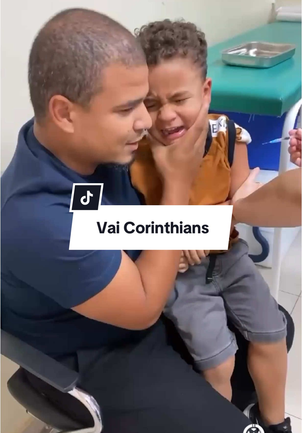 BOA, NOAH! 👏🏽🖤🤍 UM “VAI CORINTHIANS” É PODEROSO E SEMPRE DÁ MAIS FORÇA E CORAGEM PRA FIEL!!! ⚫️⚪️🦅 #VaiCorinthians #Corinthians #FielTorcida #BandoDeLoucos #Timão #SCCP #Coringão 