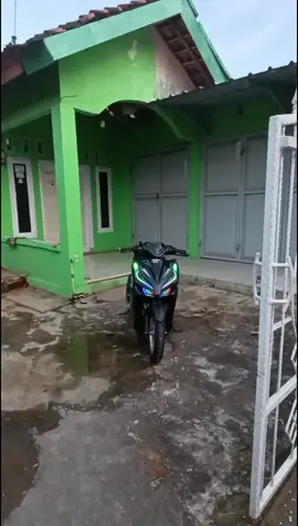 om iPhone om  #vario #vario125 #vario150 #variomodifikasi #varionistyindonesia #vavarioan #biled #fyp #vario 