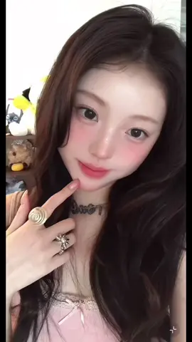 🍑💖Petal-soft peach makeup for an effortlessly sweet look.💖#makeup #peachmakesperfect #xuhuongtiktok #makeupxinh #toptrending 