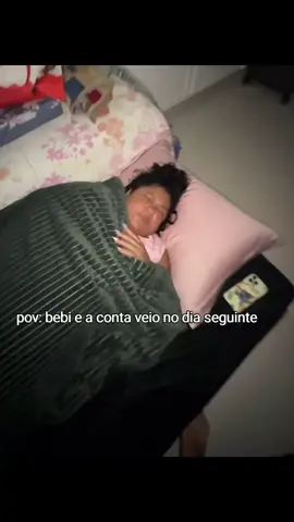 a pobi jurando que não vai mais beber kkkkkk || #alvaro 