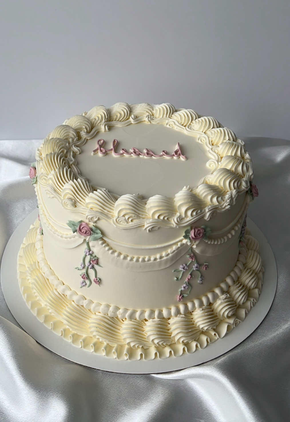 Dreamy vintage baptism cake🕊️ #CakeArt #baptism #vintagecake #floralcake #CustomCakes #VintageCakes #PrettyCakes #BakeryContent #SmallBusinessLove #PastelCakes #CakeInspo #TikTokBaker #WeddingCake #CakeTok #WeddingTok #CakeArt #CustomCakes #ElegantCakes #TikTokBaker #WeddingInspo #CakeDesign #CakeDecorating #CakeVideo #BridalShowerCake #LuxuryCake #TikTokWedding #BakingTok #CakesOfTikTok #WeddingVibes #CakeReel #CakeStyle #TikTokCakes #WeddingIdeas #WeddingPlanning #TrendingCakes #CakeLover #ForYou #FYP