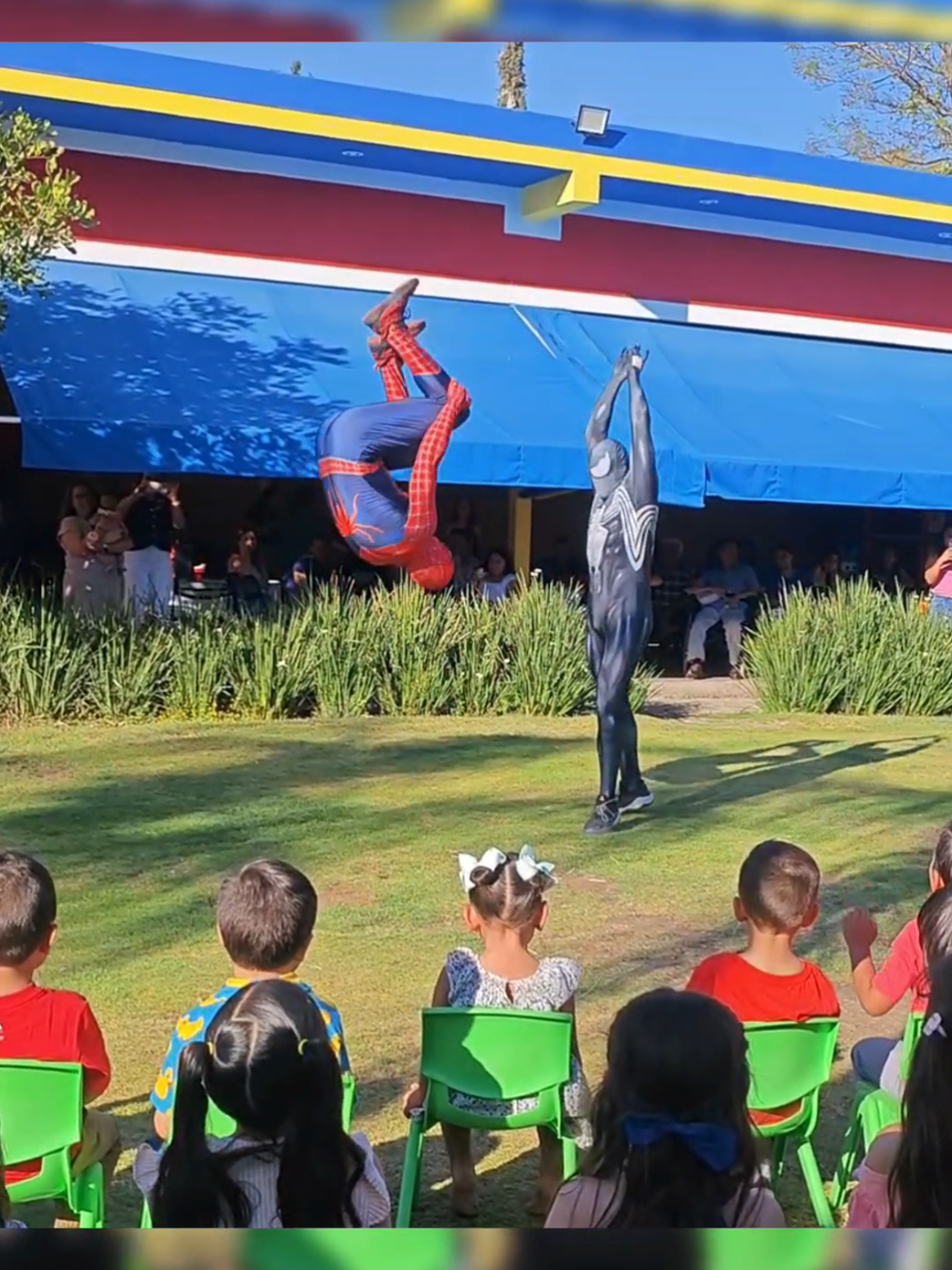 spiderman vs Venom con música de linkin park 🤑 #spiderman #motivation #Gym #fyp #show #venom 