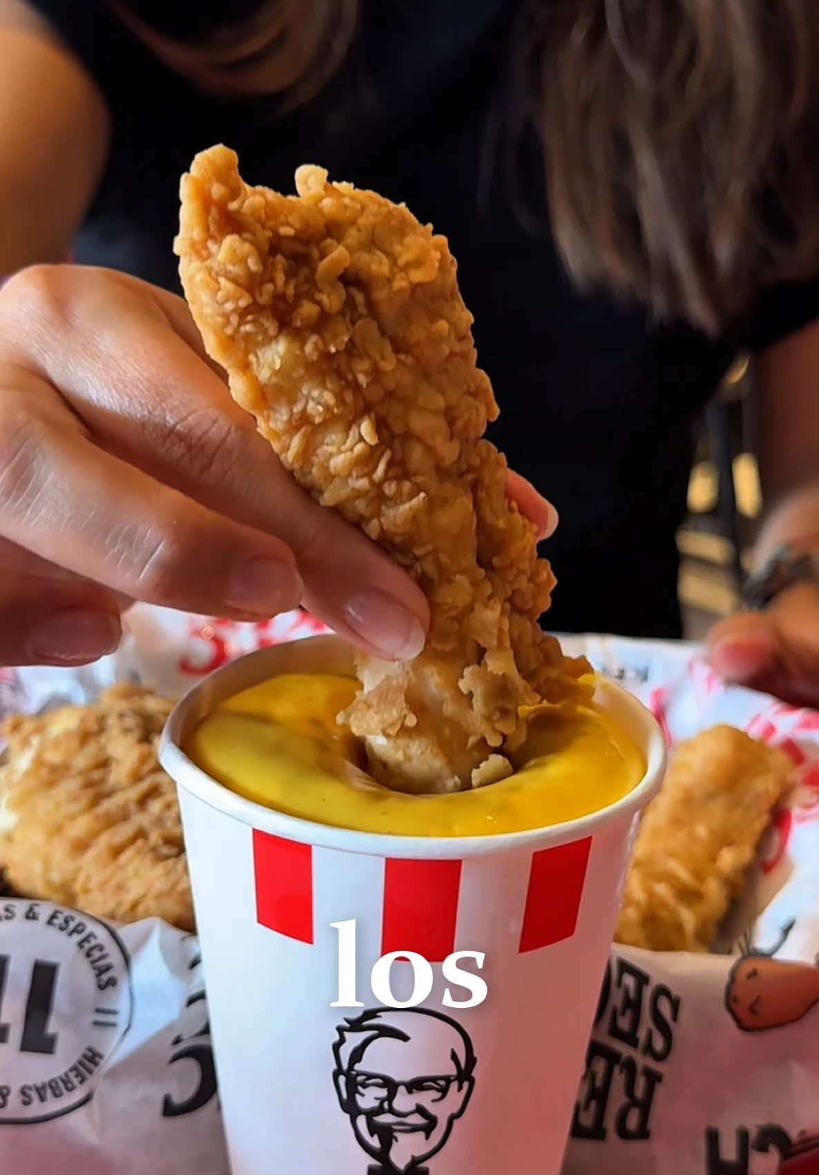 Los tenders más virales de KFC🍗#chickentenders #kfc #dips 