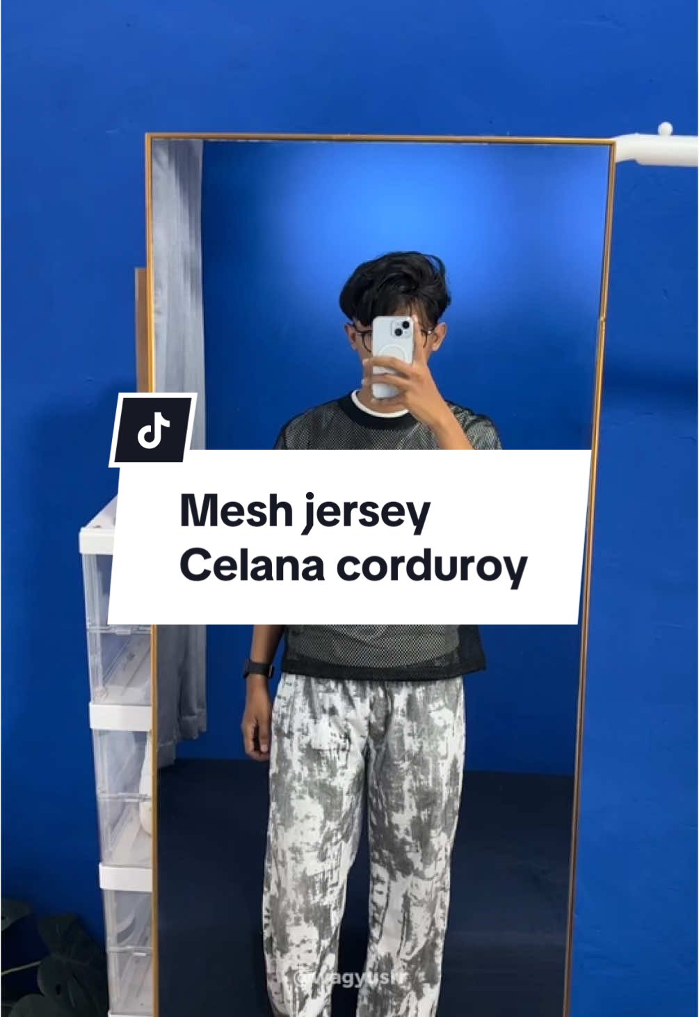 Nih yang kamu cari mesh jersey dan celana corduroy #celana #celanamurah #meshjersey #kaos #kaosmurah 