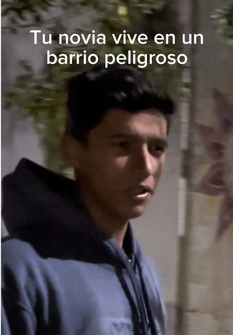 NOVIA EN BARRIO PELIGROSO ⚠️  #humor #chaco #risas #peligro #barrio 