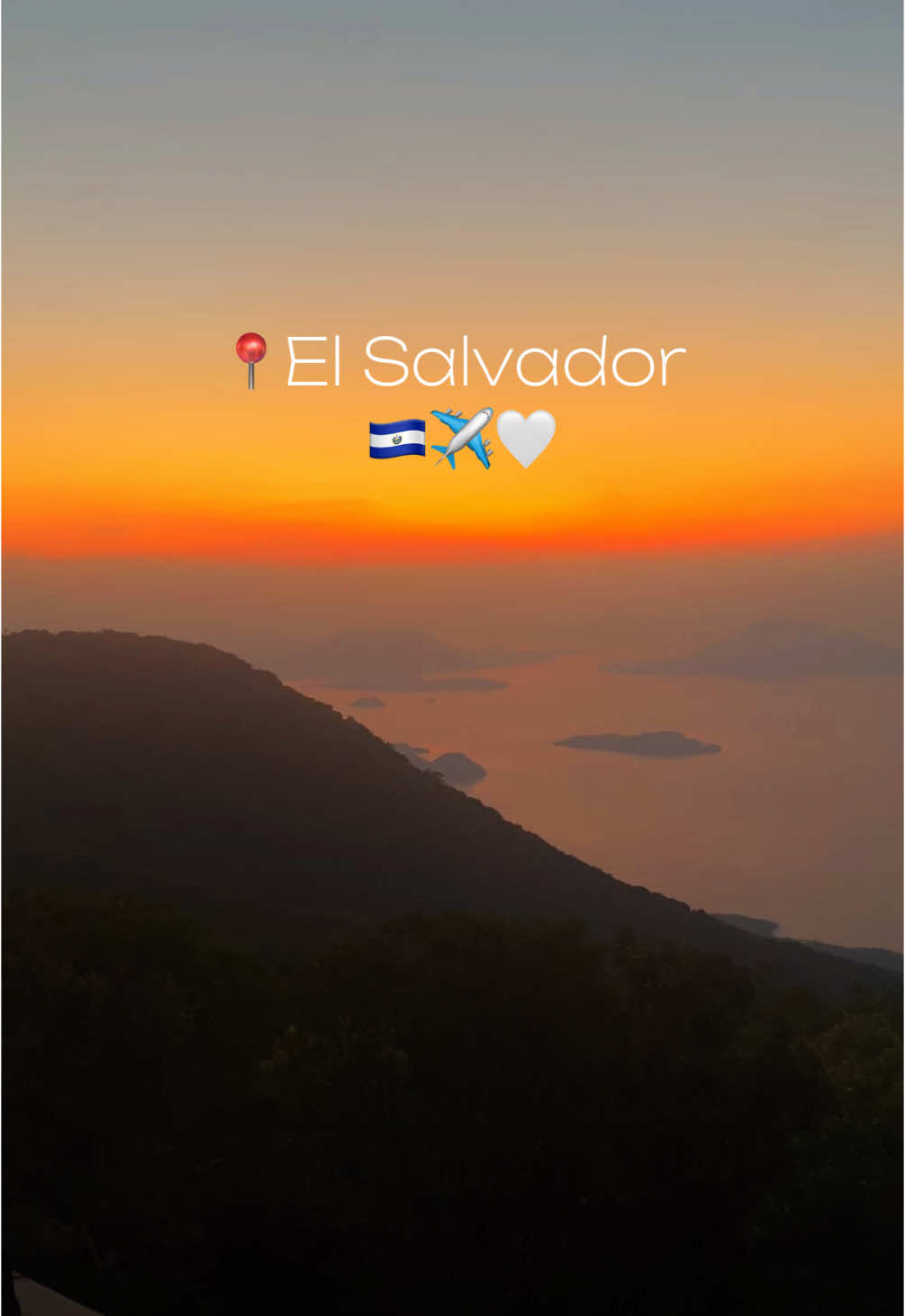 El Salvador- I 🫶🏾 you  #elsalvador #elsalvadortravel #thingstodoinelsalvador #centralamericatravel #eltunco #rutadelasflores #espiritudelamontaña #pupusassalvadoreñas #blackgirltravel #blackinelsalvador #womentravel 