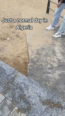 #foryou #foryourpage #pov #vibe #اكسبلورexplore #youyou #fyp #fypシ゚viral #fypシ゚viral🖤tiktok #outfit #style #creatorsearchinsights #الشعب_الصيني_ماله_حل😂😂 #alger 