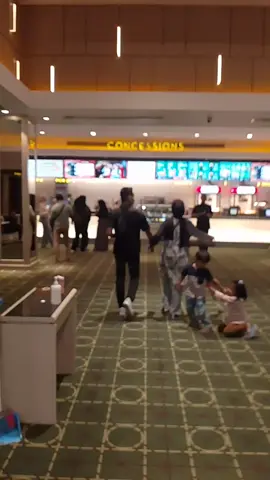 REPOST : BUAT PRANK mau nonton  #prank #prankstory #prankstorywa #prankstorywhatsapp #wastory #wastoryvideo #storywa #storywhatsapp #videomentahan #bogor #puncak #puncakbogor 