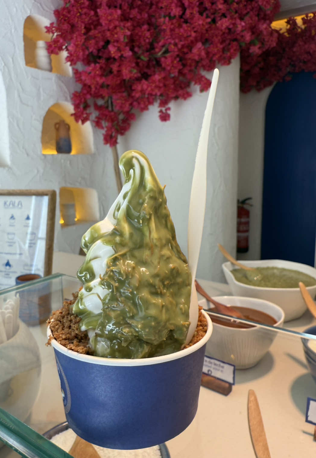 Ufffff 🍦💚😮‍💨 #madrid #yogurticecream #pistachiocream 