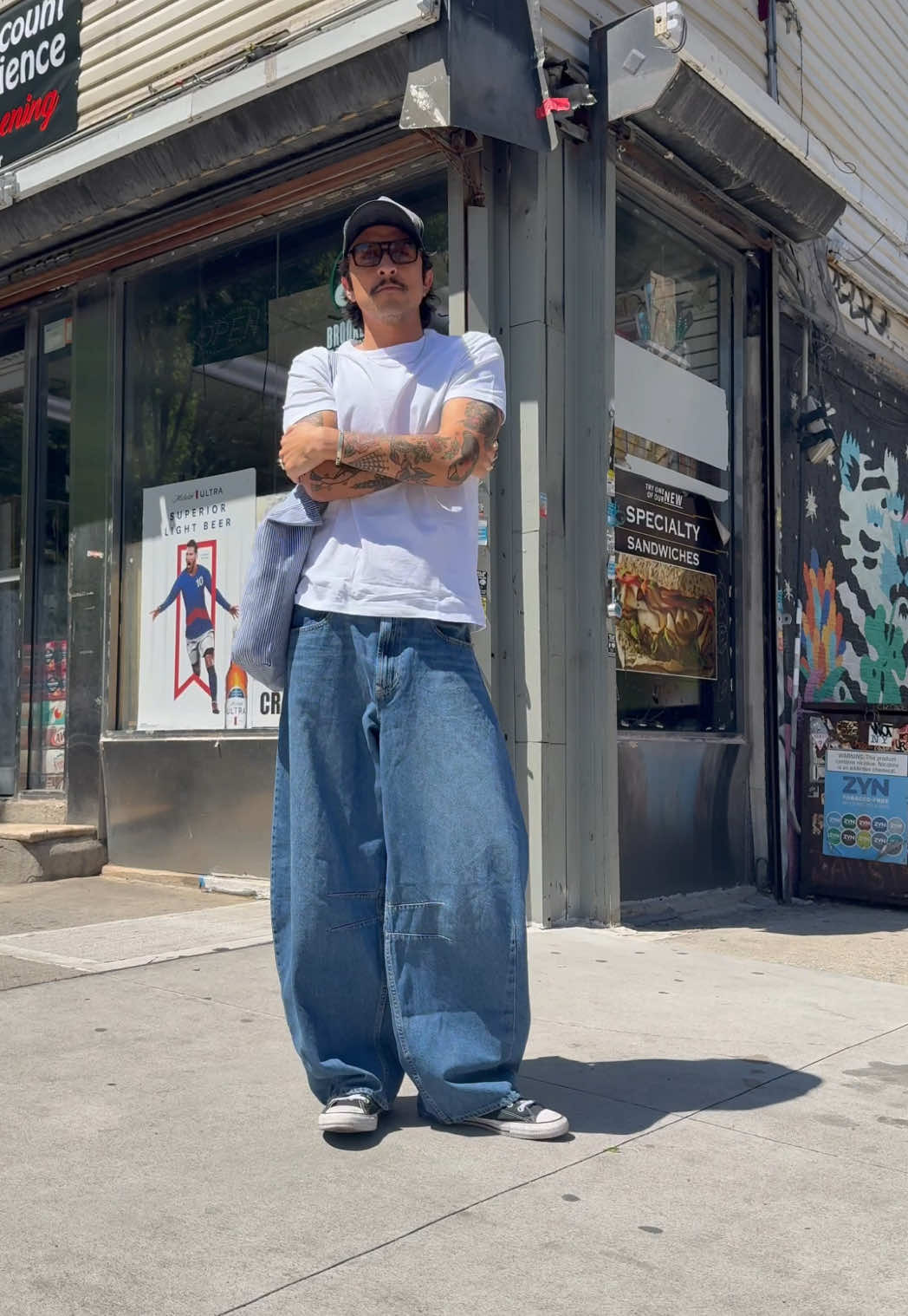 Spring in NYC wearing my @gap horseshoe denim #howyouweargap #gapcreator 