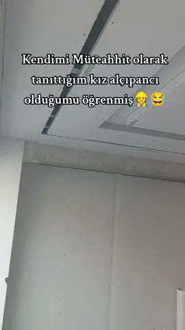 Bir takım işler 😂 #fypシ゚viral #keşfettürkiye #keşfetme #alçıboyadekarasyon #müteahhit #inşaat#bölmeduvar 