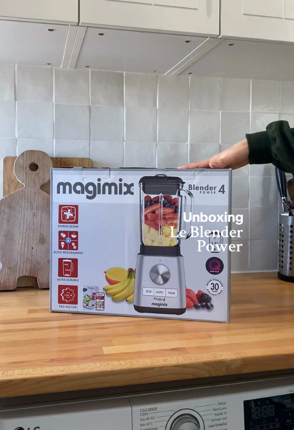 Le Blender Power, le blender idéal pour une cuisine saine et variée ! Smoothies, soupes chaudes ou froides, snacks... L'adopter, c'est ne plus s'en passer 🧑‍🍳 #magimix #faitmaison #homemadecooking #blender #unboxing #cuisinesaine #cooking #healthyfood 
