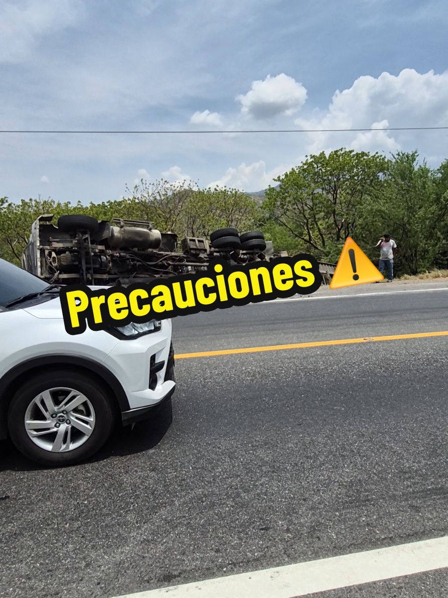 #tik #vira #accident #fyp #paratiiiiiiiiiiiiiiiiiiiiiiiiiiiiiii Accidentes de transito 2025 🇬🇹🇺🇸🇲🇽