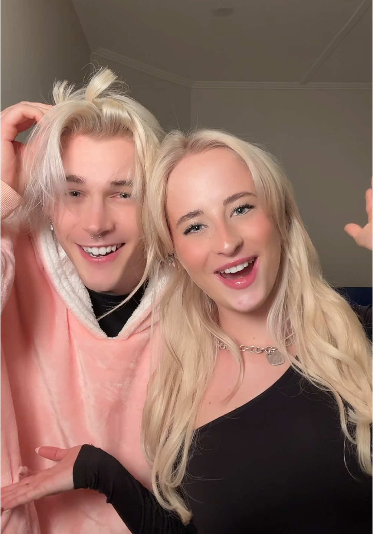 Back with my brother!☺️ @𝖇𝖗𝖔𝖉𝖎𝖊 𝖒𝖆𝖓𝖓 