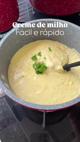 Como fazer um Creme de milho rápido e fácil para seu almoço! Usei: •1 sachê de milho (reservei 2 colheres dele) •1 caixa de creme de leite •250ml leite •1/2 cebola para refogar  •1colher de sopa de cebolinha picada •Sal a gosto  Mexer no fogo e deixar fervendo até engrossar, não precisa colocar amido pq o milho já tem amido. #receita #receitafácil #receitarapida #receitasimplesefácil #cremedemilho 