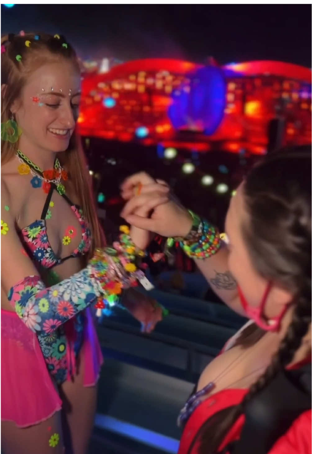 2 weeks until @EDC 🎡 #edmfestivals #edclasvegas #musicfestival #kanditrade #festivaloutfits 