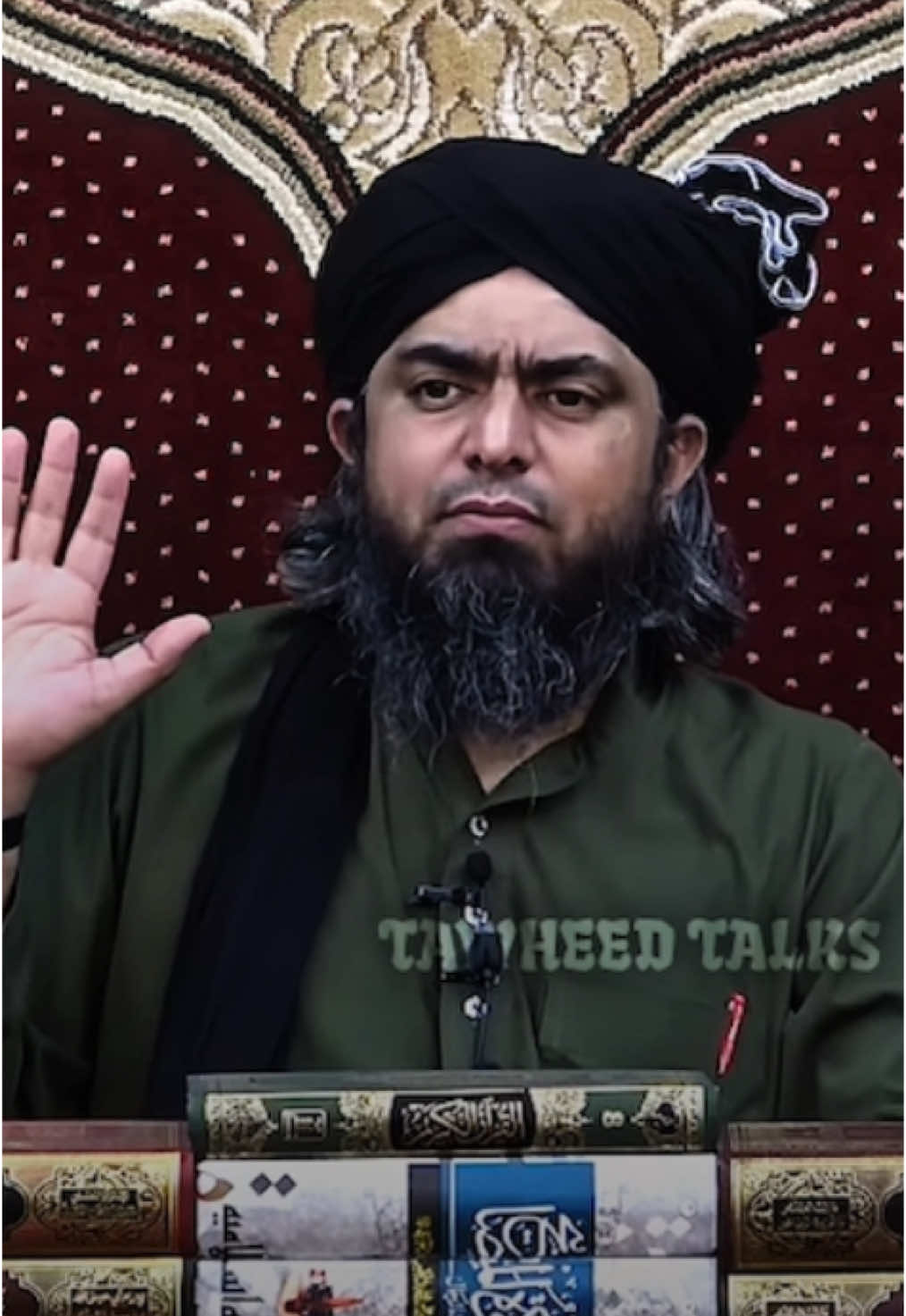 Khandan mein zameen ki larai kya karein? Bayana lena haram ya halal? #engineermuhammadalimirza #islam #qna #muslim 