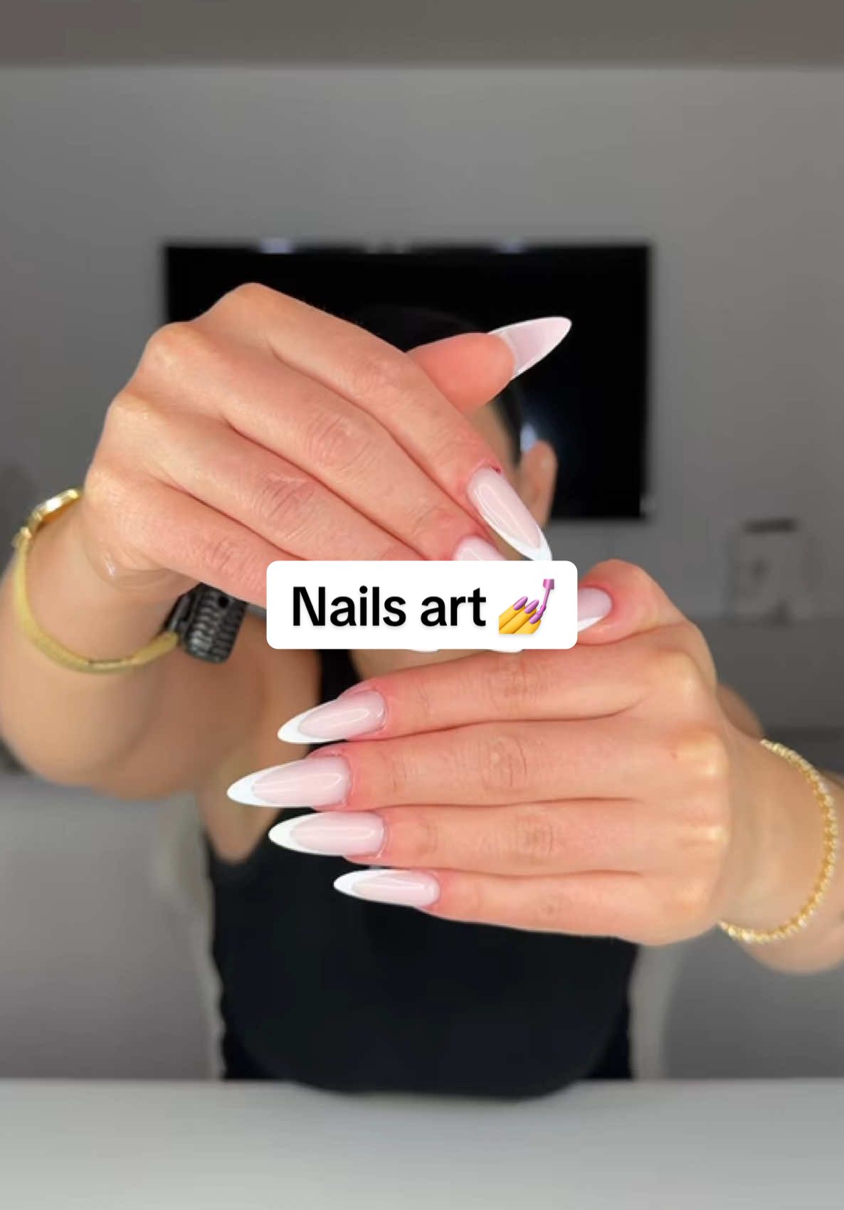 Quick and efficient nails, totally free 😱🤷🏽‍♀️ #nails #nail #fast #tutorial #asmr #ongle #gelx #rapide #tutoriel #french 