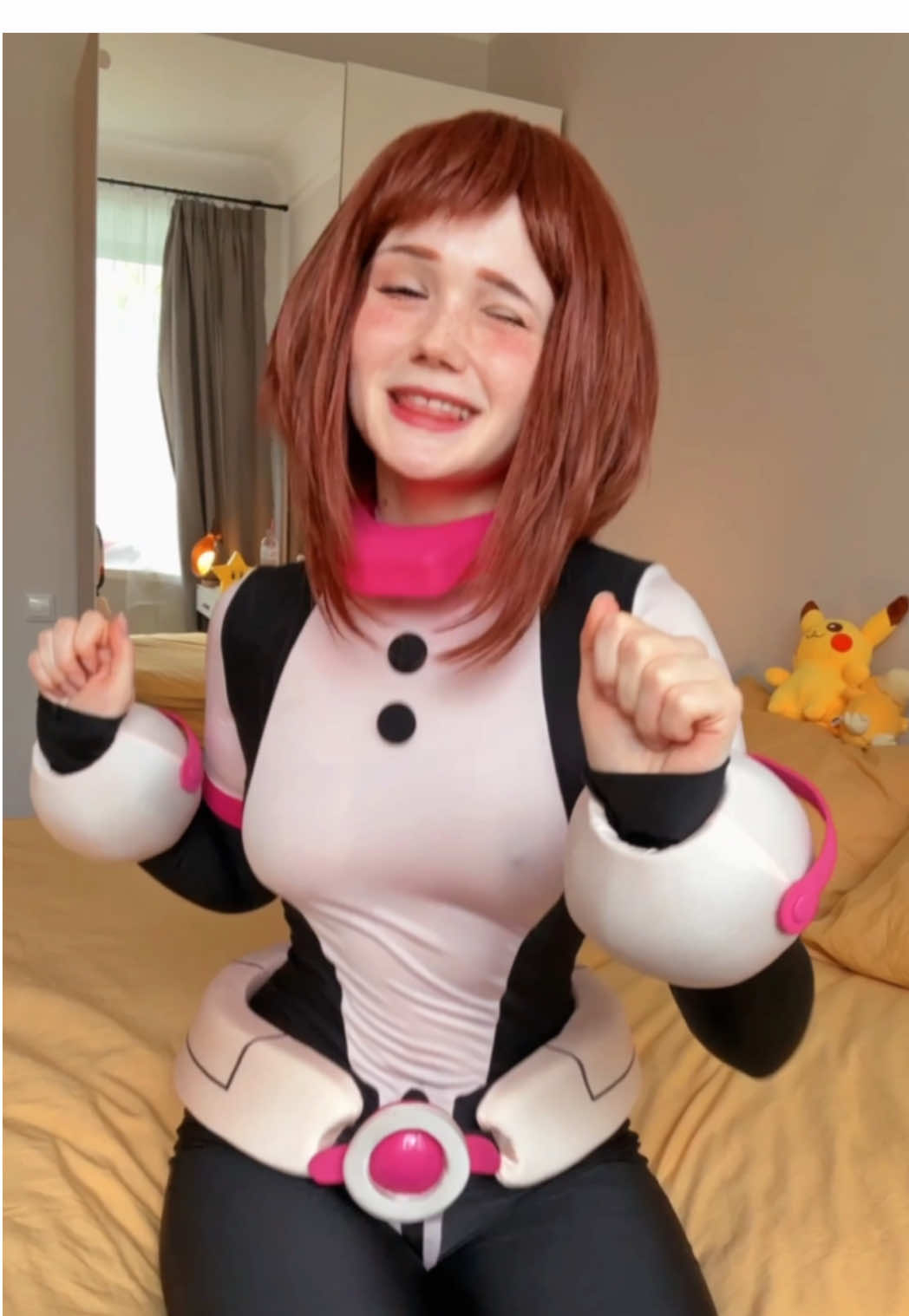 Just enjoying ✨✨✨✨ #uraraka #urarakaochako #urarakacosplay #urarakaochakocosplay #bokunohero #bokunoherocosplay #bokunohiroacademia #bokunohiroacademiacosplay #ochako #ochakocosplay 