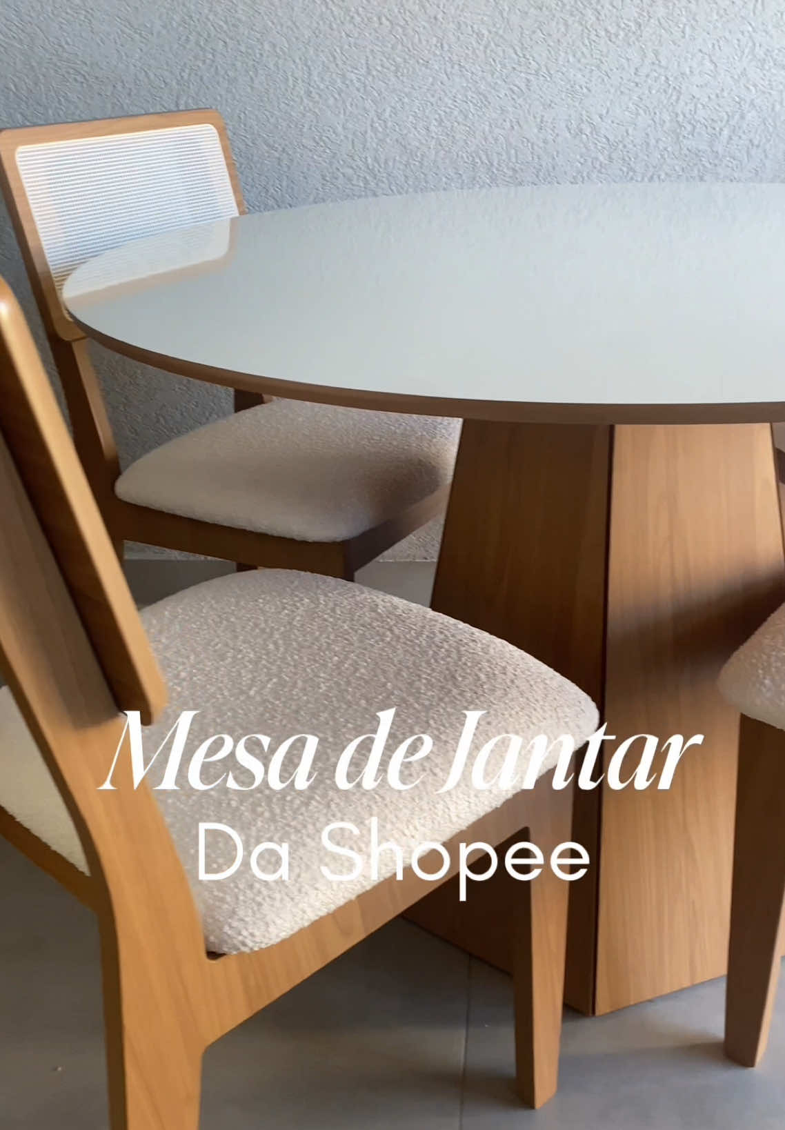 A mesa de jantar mais linda da Shopee🥹❤️ #mesadejantar #mesaposta #saladejantar #casapropia #reformadecasa 