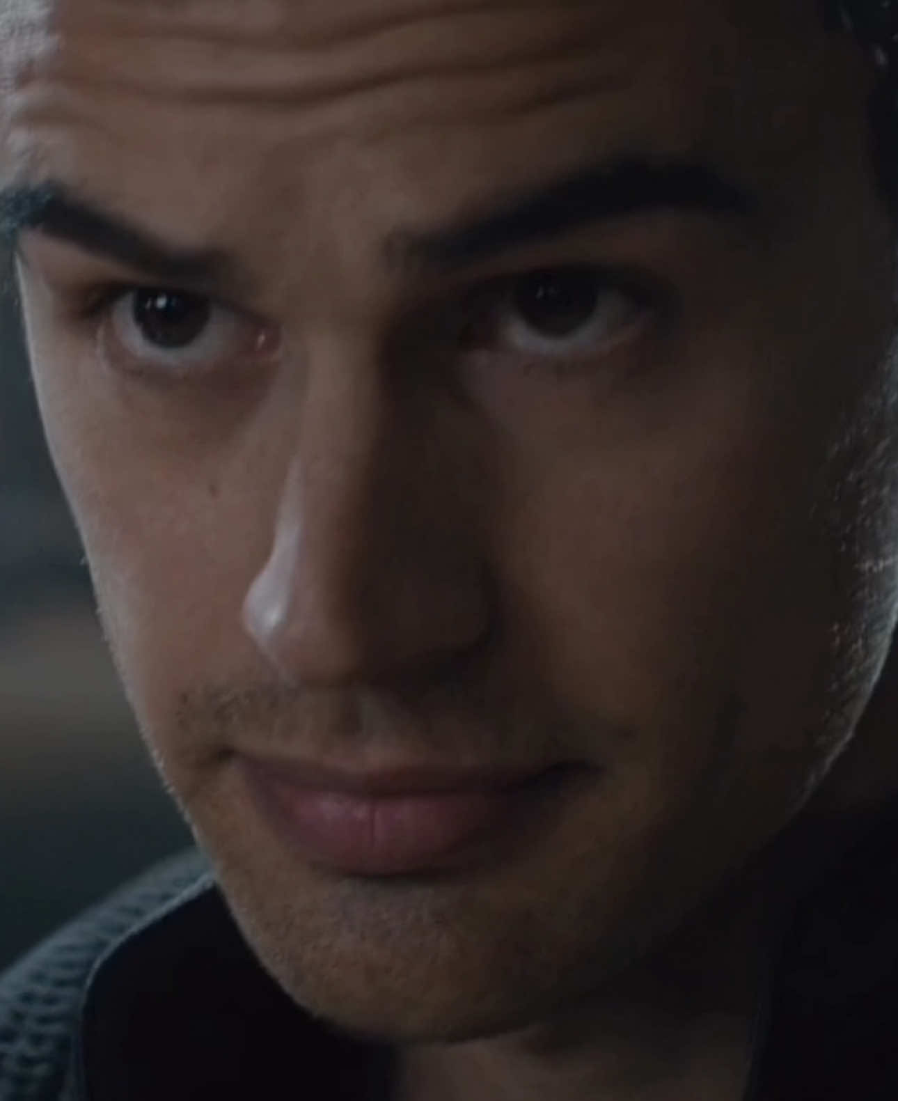 ladies… 🫷🏽🙂‍↕️🫸🏽 big mama got this #foryou #fypシ゚ #fouryoupage #fyp #edit #theojames #four #divergent #tobiaseaton #fourtris 