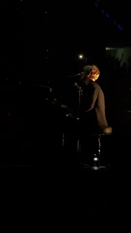 Tom Odell - Another Love ❣️ 02. Mai 2025 Hannover  . . #tomodell #anotherlove #music #concert #livemusic #liveconcert #piano #band 