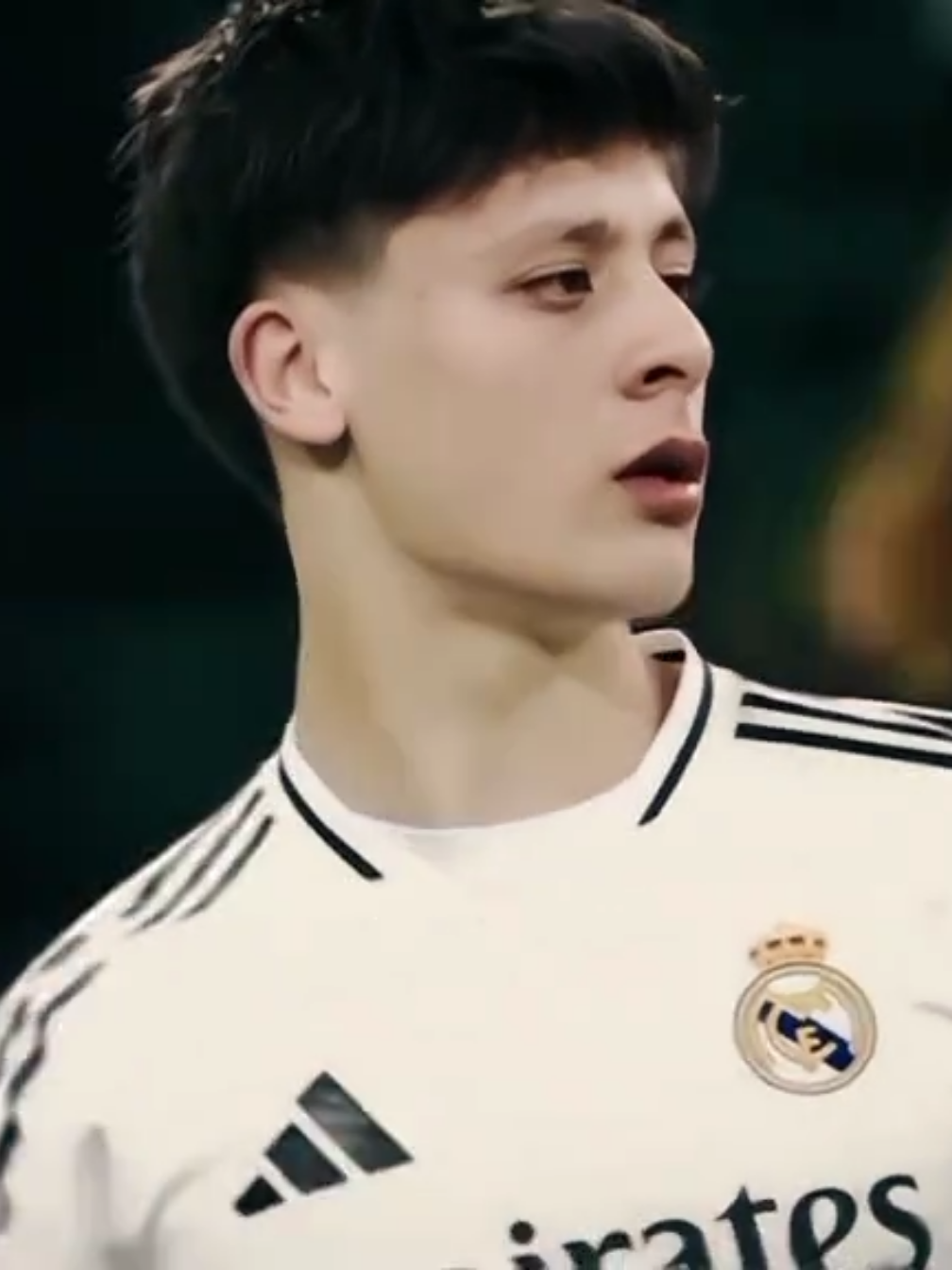 وين أسأل! #ardagüler #realmadrid #fyp #foryou #bts #football #ronaldo #fyp #explore #messi #alnassr #fyp #viral #اردا_غولر💎 #ريال_مدريد #برشلونة #لامين_يامال 