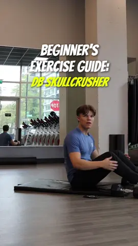No bench? No problem. Crush your triceps anywhere — all you need is a mat and dumbbells. Let’s build! #TricepsWorkout #MatWorkout #NoExcuses #SkullCrushers #HomeFitness #TrainAnywhere #FitnessMotivation #DumbbellWorkout