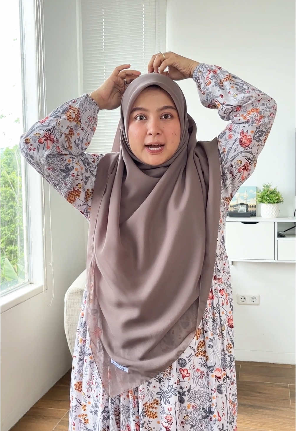Membalas @ayusimayu tutorial simpel cantik pakai hijab segiempat bahan pollycotoon  #tutorialhijab #hijabsegiempat #tutorialhijabsegiempat