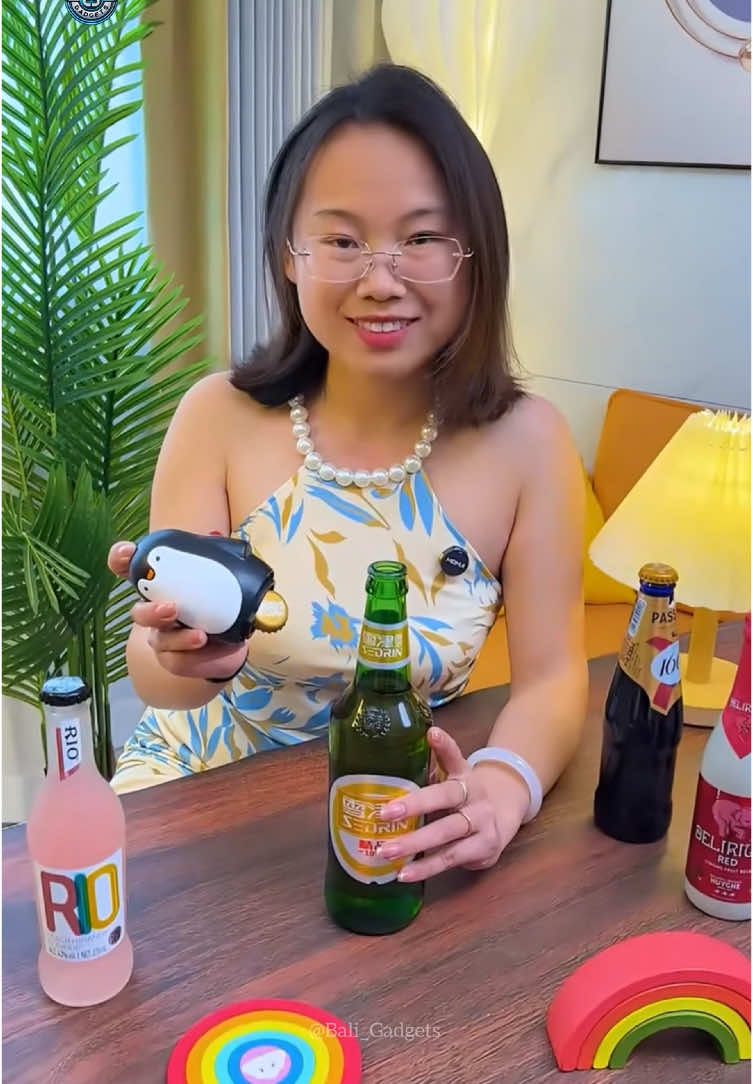 Penguin Shape Bottle Opener Link In Bio #foryoupage #amazongadgets #amazonfind #gooditems #besthomeitems #viral_video #fyp #foryou 