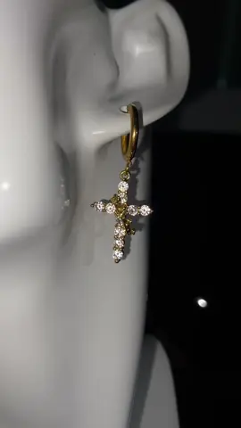 Reject ear back clips! 925 silver needles teach you what gentle piercing is 😇#diamonds #jewelry #s925silver #fip #cross #earrings 