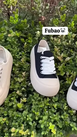 Giày thể thao nữ đế bánh mì đạp gót tiện lợi #reviewgiaydep #giaydep #giaythethao #giaysneaker #giaydapgot #giayluoi #giaynu #giaynuthoitrang #giay #xuhuongtiktok2025☘️🍀♥️ 