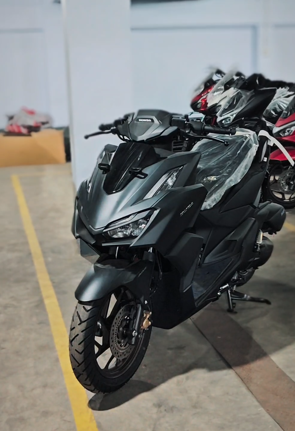 Vario 160 ABS Black 🥰🥰🥰 • •  DP Mulai 1.4jtan angsuran paling murah 🤩🤩 Persyaratan : ➡️ KTP,KK  Bonus yang didapatkan : ➡️ Helm, Mantel, Cover Smartkey, Dislock Yuk gas kepoin di Agung Motor Warujayeng🥰🥰 Hub Nova Agung Motor Warujayeng  Utara Pom Bensin Warujayeng Nganjuk https://wa.me/081231869074 #fyp #xyzbca #foryoupage #vario160 #variomodifikasi #vario160modifikasi #vario160cc #varioproper  #hondabikers #agungmotorwarujayeng #agungmotorlengkong #agungmotornganjuk #agungmotorguyangan