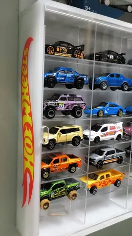 Rak Display Hotwheels Bahan Acrilik Termurah #rakhotwheels #CapCut  #hotwheels #diecast #cinematic #pecintahotwheels #hotwheelscollections #hotwheelsindonesia 