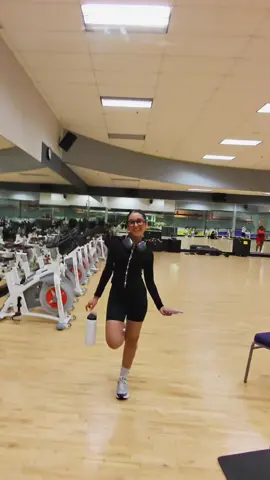 in 3D fr🤸 #meta #gym #nepali #workout #metaglasses #rayban #pov  #lipsync #viral #foryou #music #gymfit 