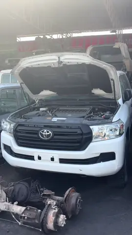 #lc200 #1vdftv #1vd #twinturbo #sharjah_uae #landcruiser_v8 