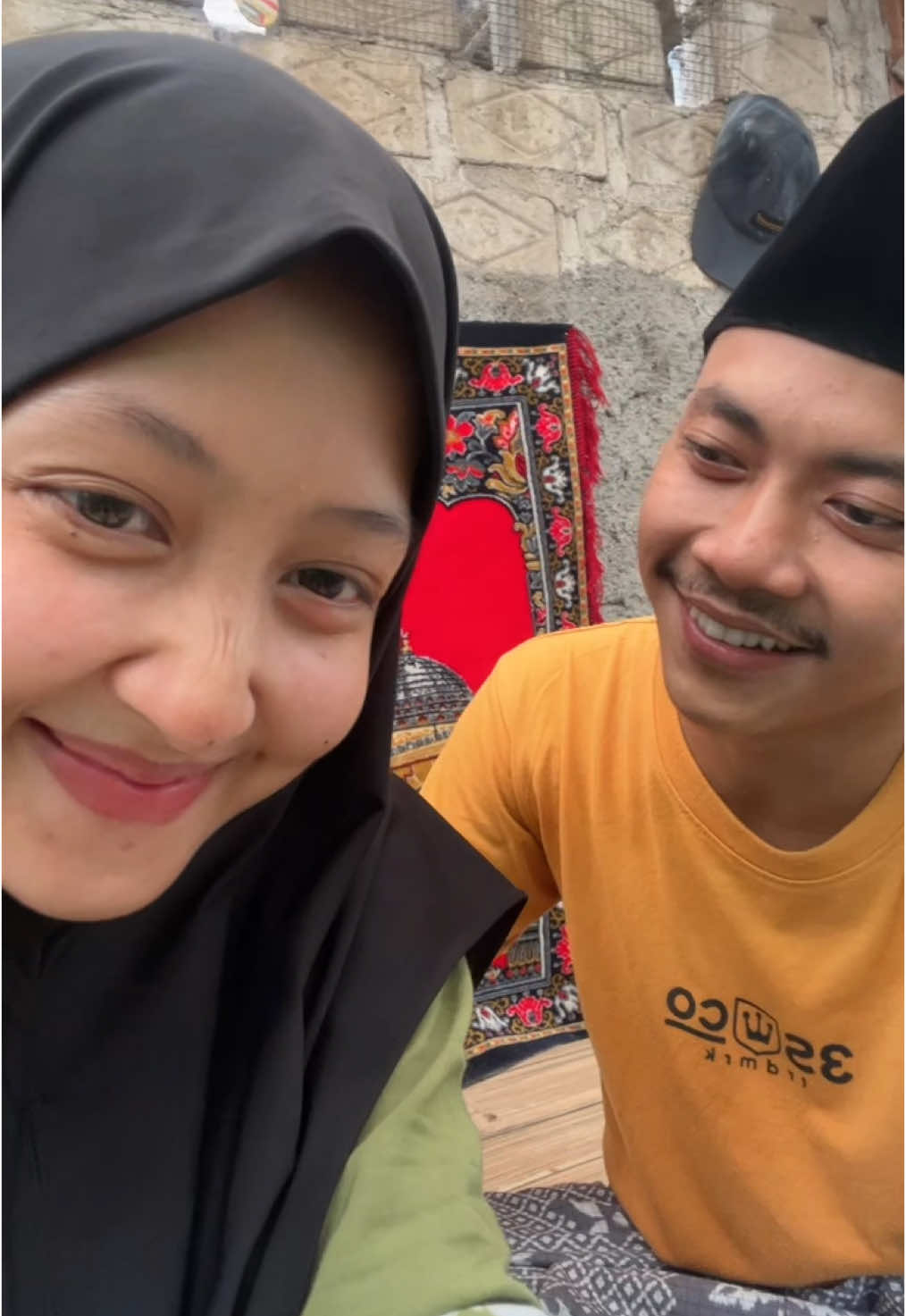 nyobain yang lagi viral with cuamik🤍🤭 #masyaallahtabarakkallah #pasanganhalal #pasutrimuda #solawat#stayhalal #fyp #ifrohunnuruatana @San3Store instrumen by@fatkur ulum792🙏🏼